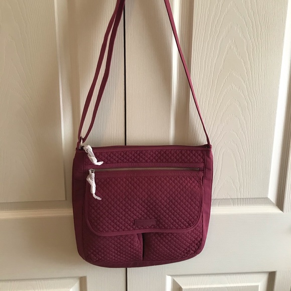 New Vera Bradley Mailbag - Picture 5 of 7